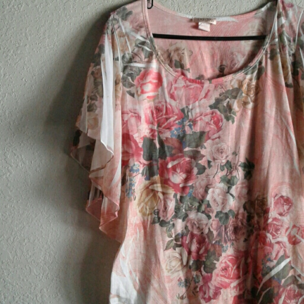 Butterfly sleeve rose print t-shirt Lavish Plus